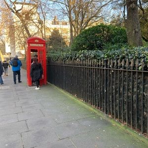 Meet your Posher, Hala